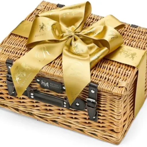 Gourmet Guinness Gift Set Review: a decent, no-fuss hamper for stout and cheese lovers